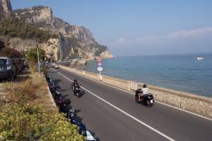 Xtrallusion photo library of independent, self-guided walking and sightseeing holidays in Italy. Pictures, images, photos and photographs taken along the way of this 1-day walking itinerary, to give you a visual impression of the day's walk.